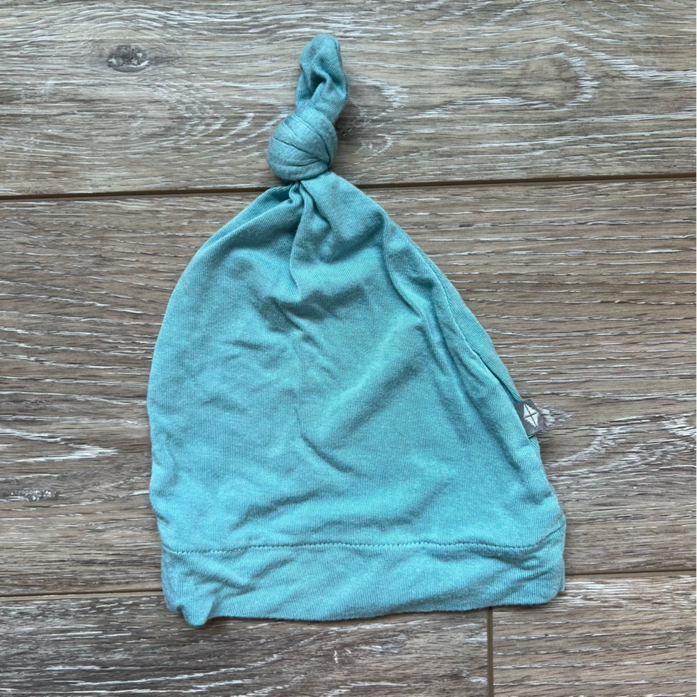 Kyte Baby 0-3M Knotted Cap 🧺 BUNDLE @ 5 PCS FOR $35 (see below) 🧺